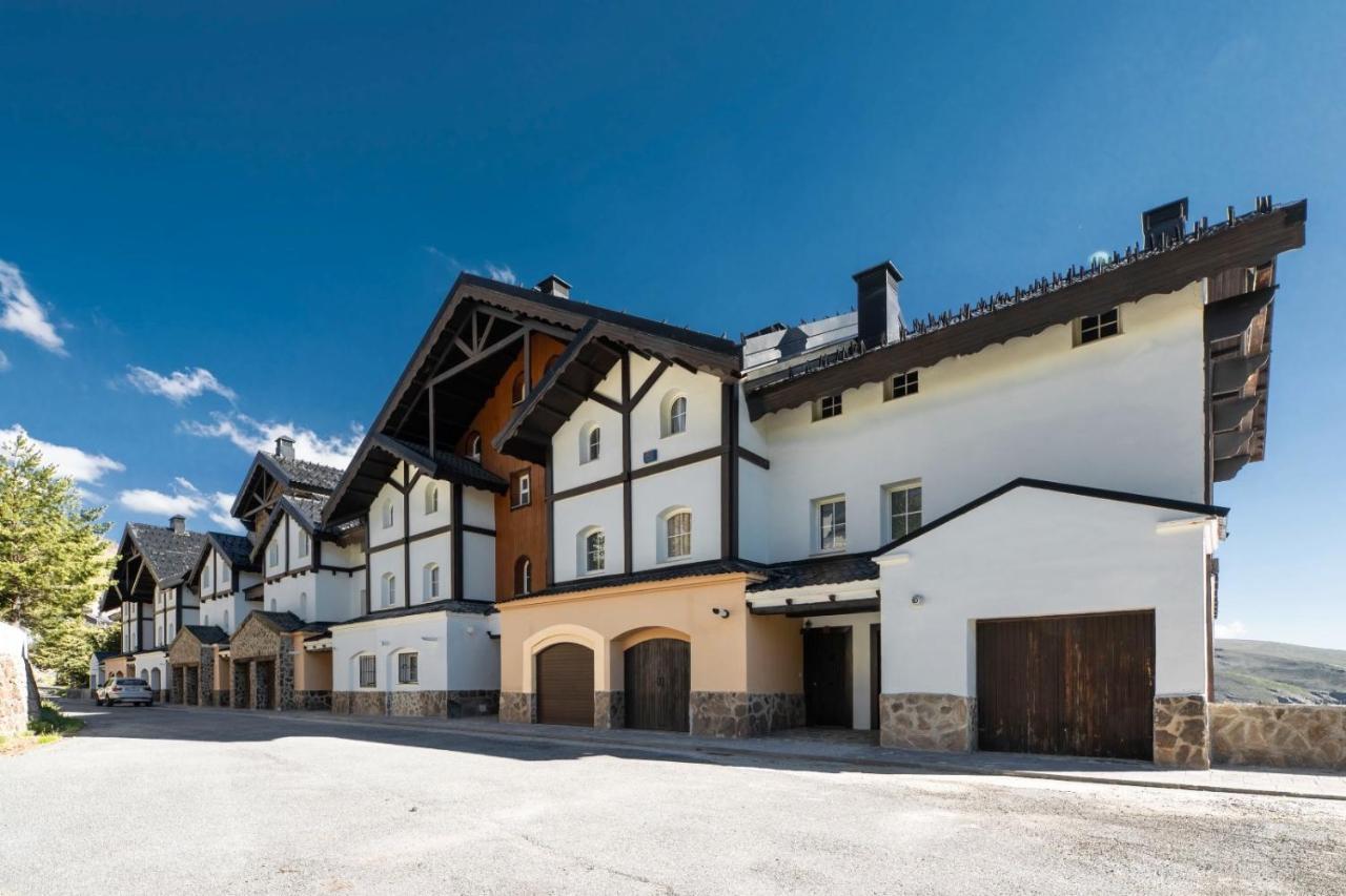 Beautifully Renovated 4 Bedroom Apt + Kid'S Room Sierra Nevada Exterior photo